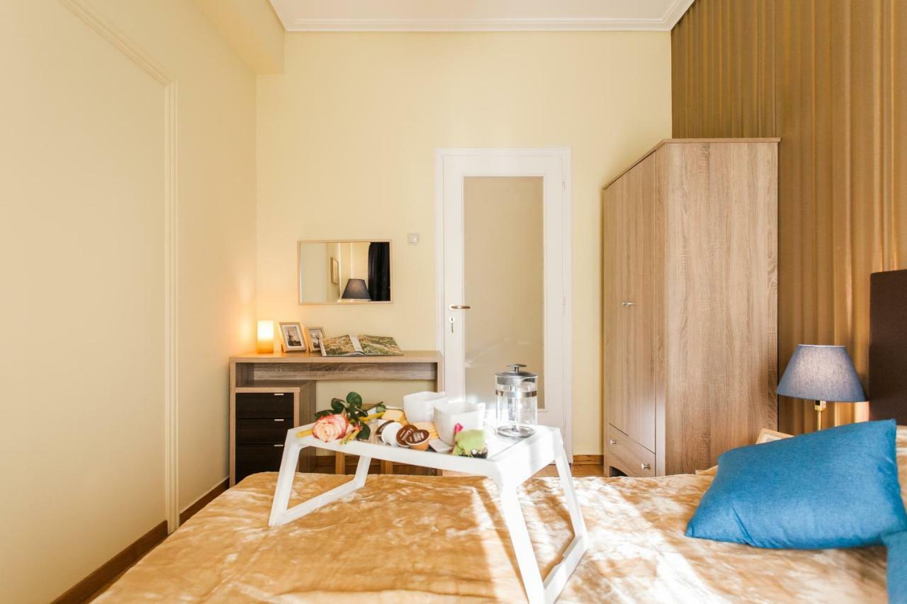 Private Central View Rooms In Apartment Near To Acropolis Metro Station Athens Exterior photo